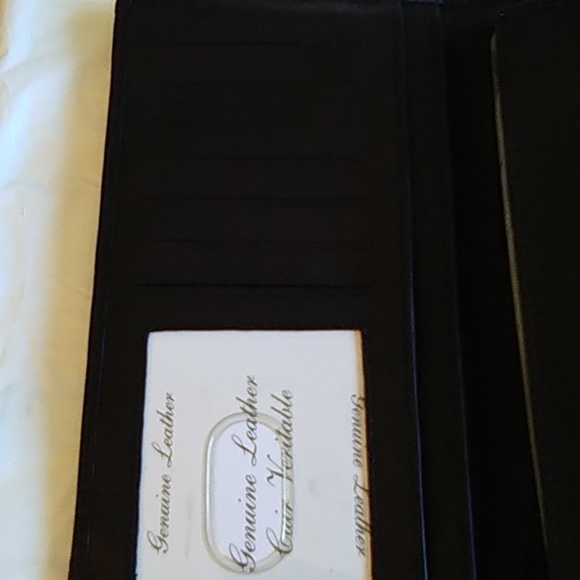 Ladies Genuine Leather Wallet - Picture 6 of 12